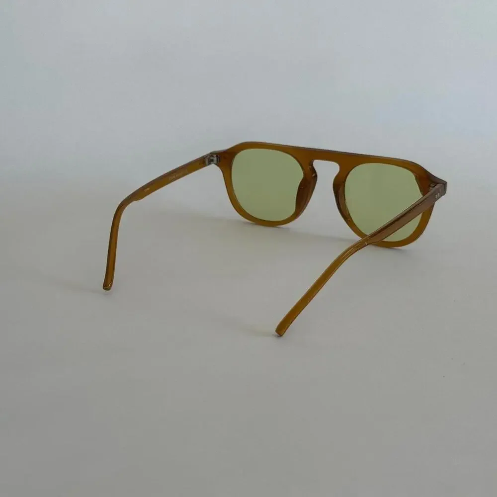 Brown round sunglasses with green